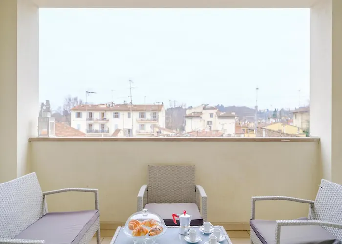 Casa Alessia - Romantic Urban Retreat With Terrace